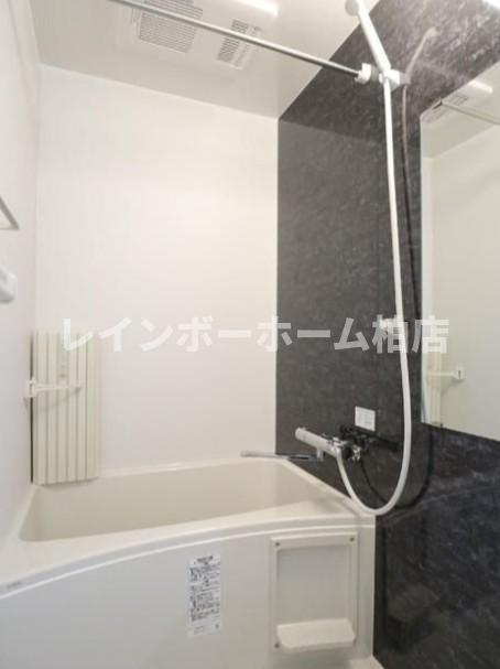 バス・シャワールーム　同建物。参考写真。