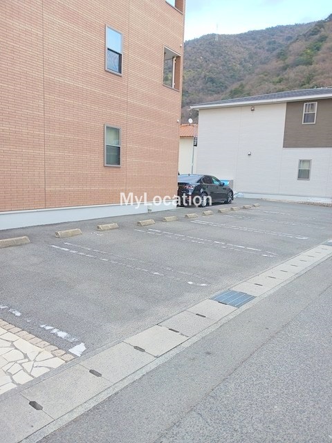 駐車場　☆敷地内に駐車場があります☆
