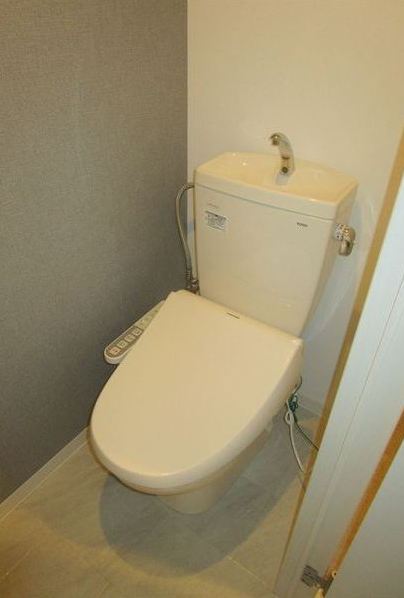プレシェルト美園のトイレ写真