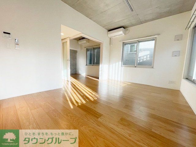 ASTILE用賀IIの居間写真