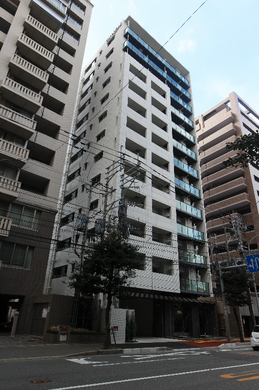 地下鉄七隈線 六本松駅 徒歩3分 築13年