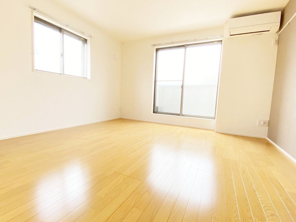SKYLEXの居間写真