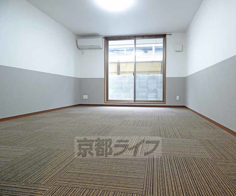 WISHBONE鞍馬口大宮の内装写真
