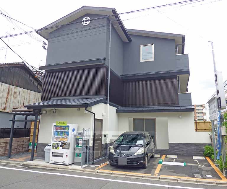 WISHBONE鞍馬口大宮の外観写真