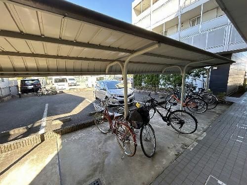 レオパレスピースアベニューの外観写真