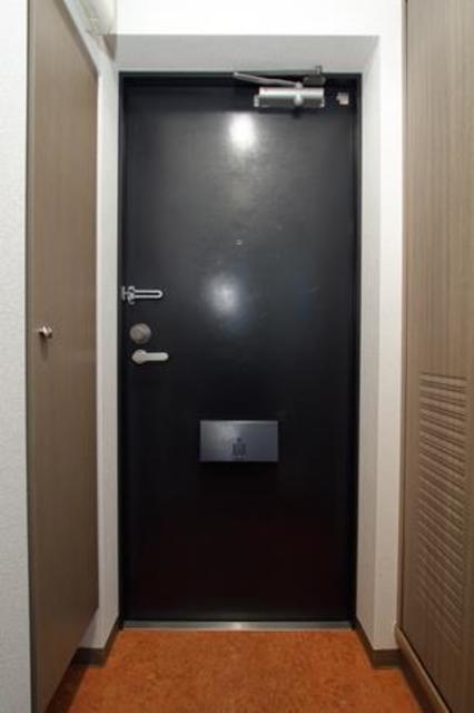 玄関　※写真は同タイプ住戸です。