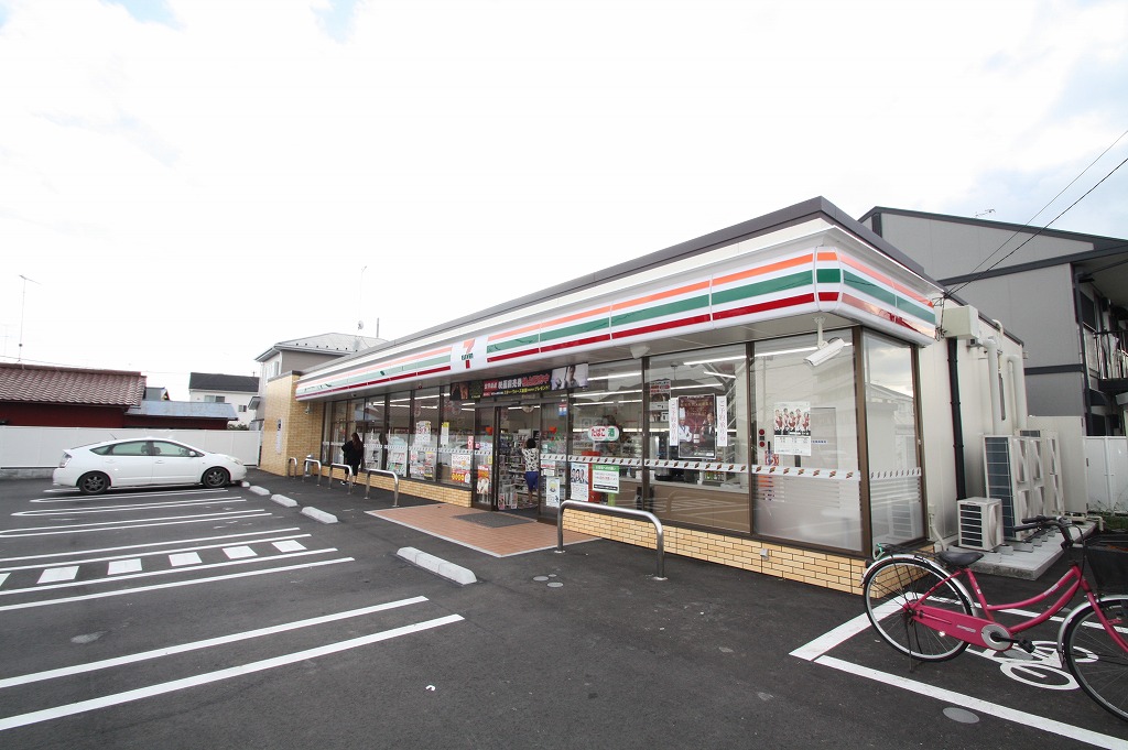 コンビニ　セブンイレブン厚木下川入東店（コンビニ）まで409m