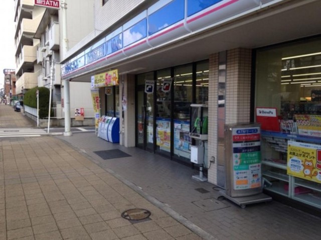 コンビニ　ローソン井草3丁目店（コンビニ）まで828m
