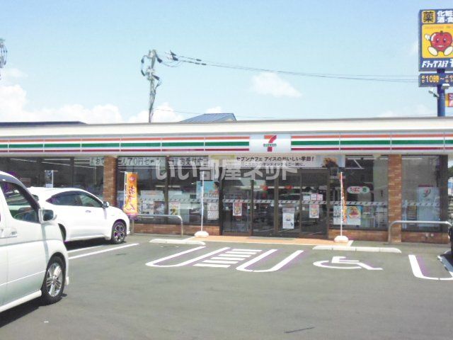 コンビニ　セブンイレブン（久留米朝妻店）（コンビニ）まで529m