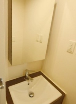 洗面設備　別部屋参照写真