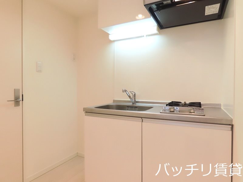 キッチン　別号室タイプの為現状を優先致します。