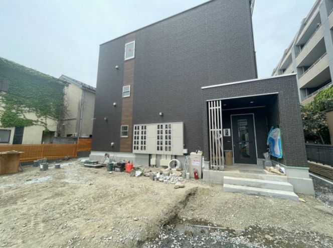 仙台市地下鉄南北線 北四番丁駅 徒歩10分 築3年