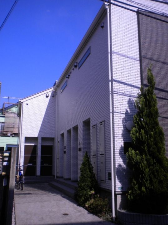 エントランス　弊社は都内全域の物件をご紹介可能です！