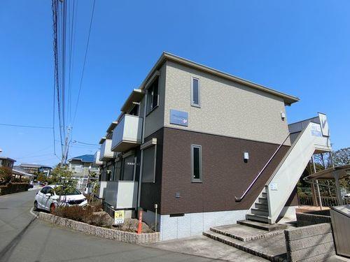 建物外観　白とブラウンのオシャレなアパート★