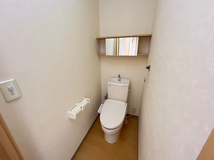 タペストリーのトイレ写真