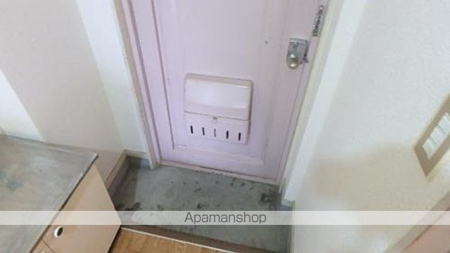 第一渡鹿ハイツの玄関写真