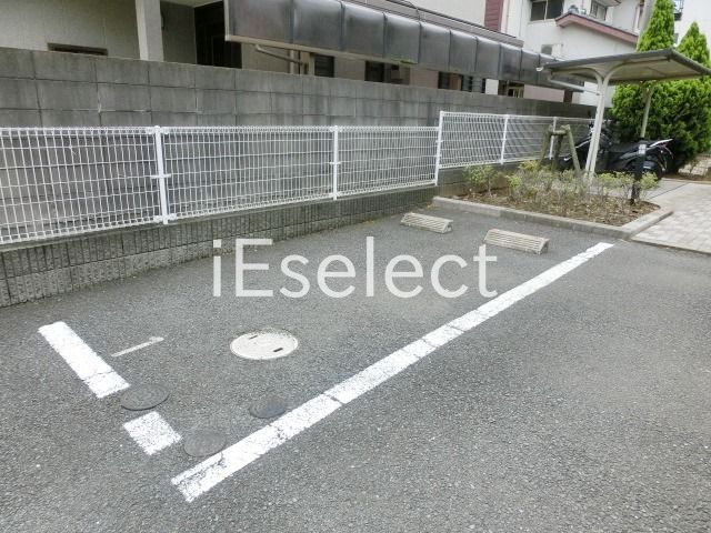 駐車場　駐車場ございます（満車時は近隣紹介）