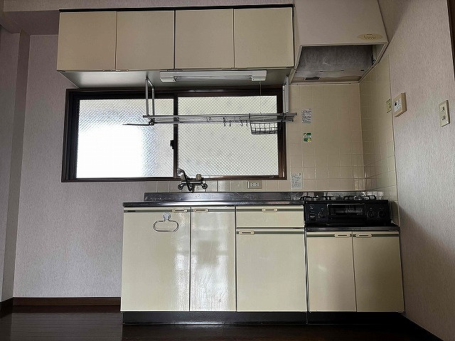 銀座ビルのキッチン写真