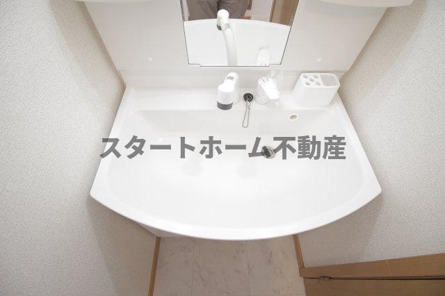 洗面設備　忙しい朝には欠かせない洗面所です