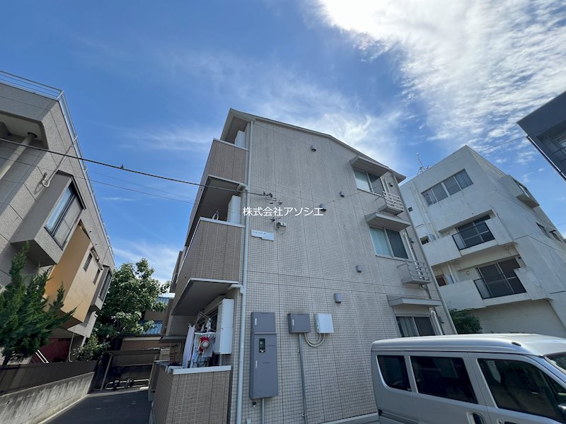 建物外観　クレセントガーデンのご紹介は住まいの窓口アソシエ三郷駅前店へ