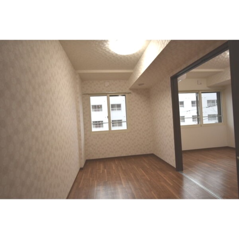 EXCELLENT HOUSE中の島の内装写真