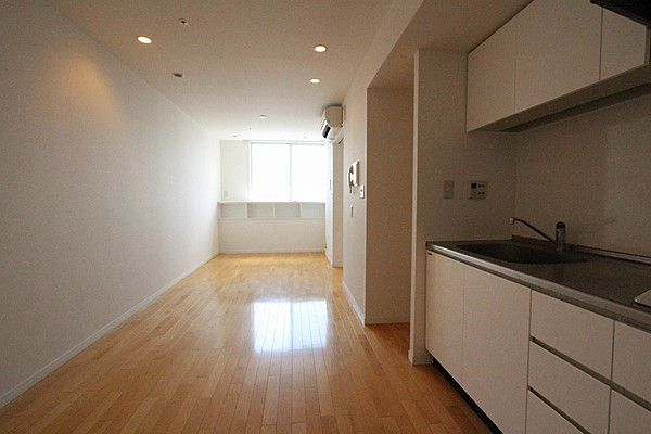 ルフィット神宮北参道の居間写真