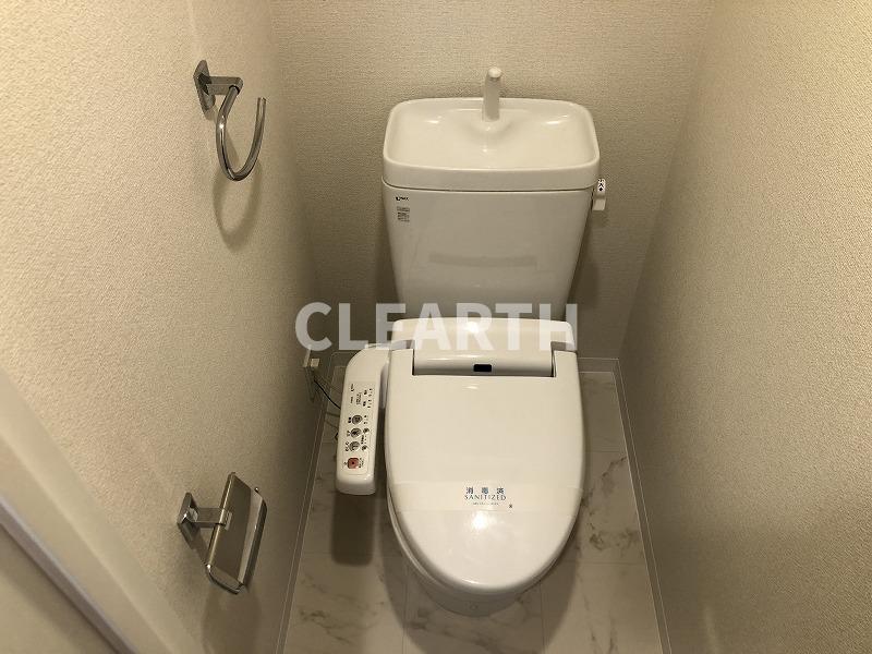 トイレ　※同タイプ参考写真です（カラータイプが異なる場合がございます