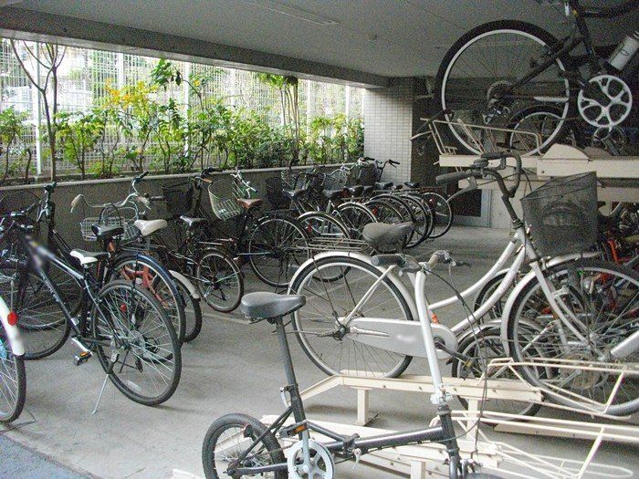 駐車場　自転車置き場