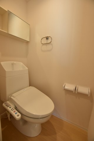サンプレスのトイレ写真