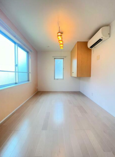 居室・リビング　6帖のお部屋です。