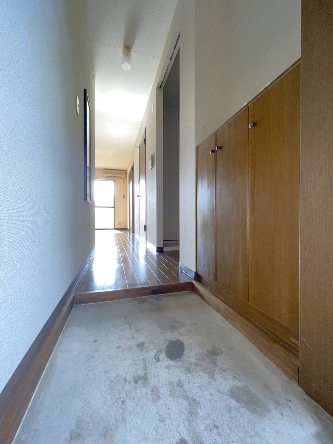 玄関　シューズボックス付き玄関