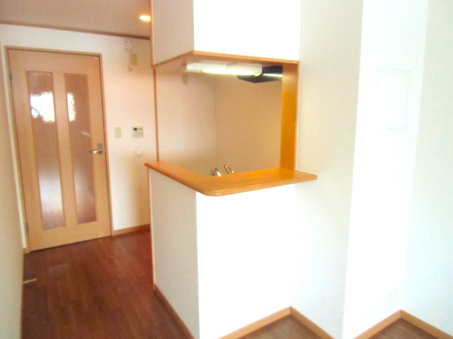 その他　お洒落なカウンターシステムキッチンです☆