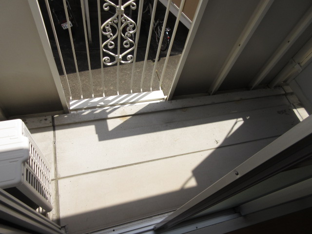 バルコニー　南向きで日当たり良好