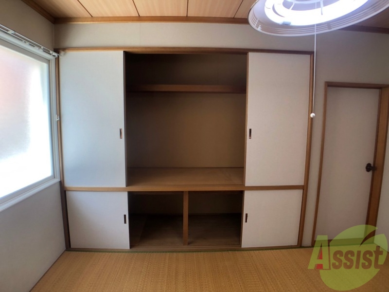 収納　寝室の収納です。部屋がすっきり片付きます。