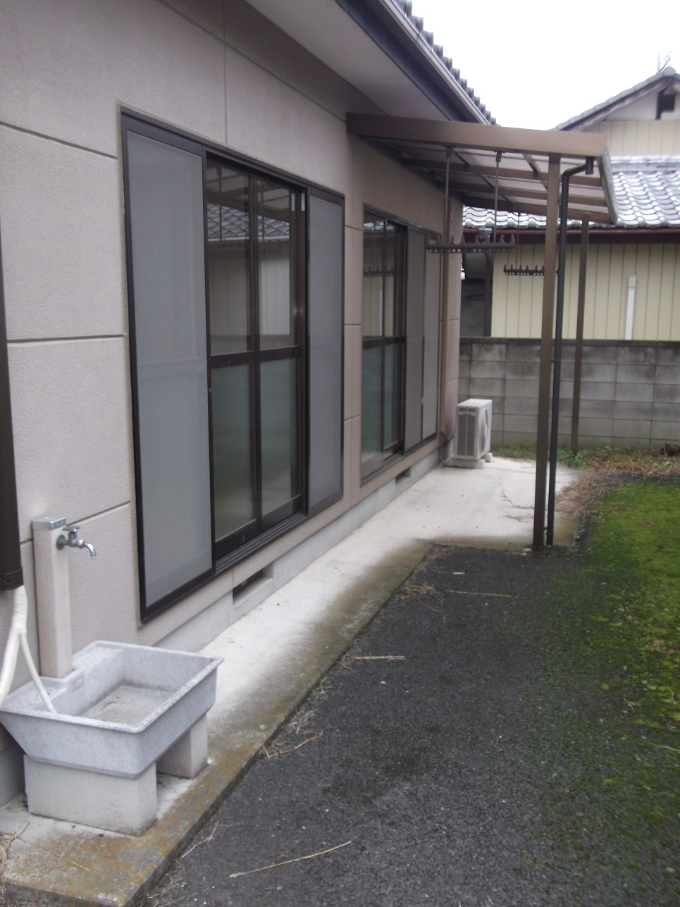 バルコニー　テラス