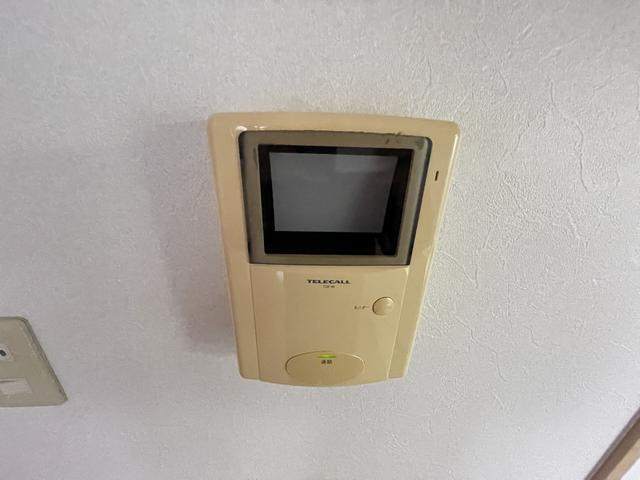 セキュリティ　モニター付きインターホンです。