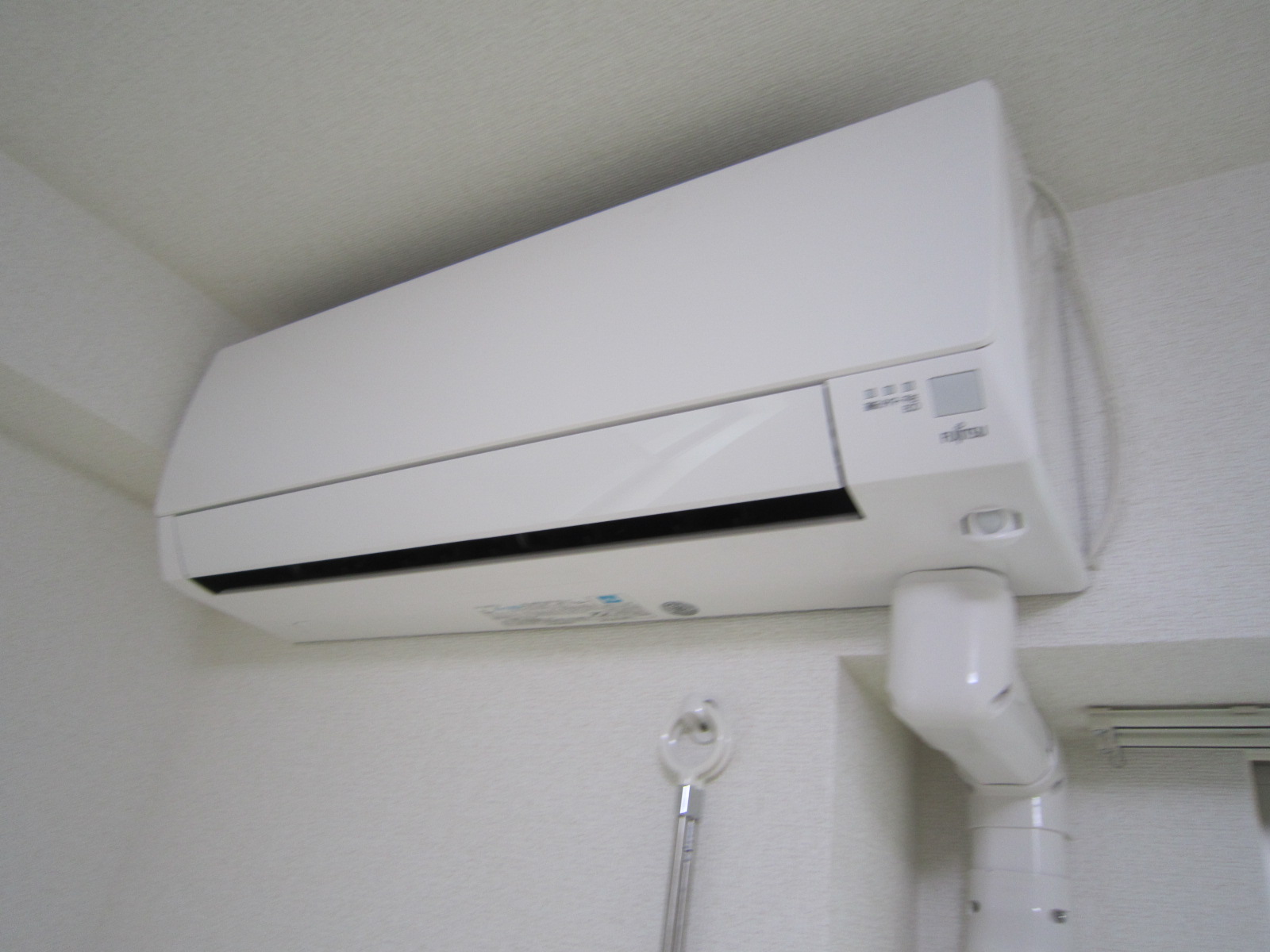 その他設備　洋室エアコン