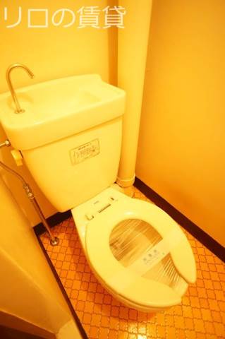 【飯塚市片島のマンションのトイレ】