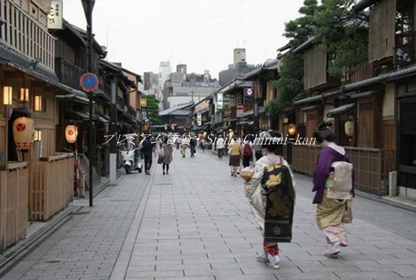 【京都市東山区五軒町のマンションの居室・リビング】