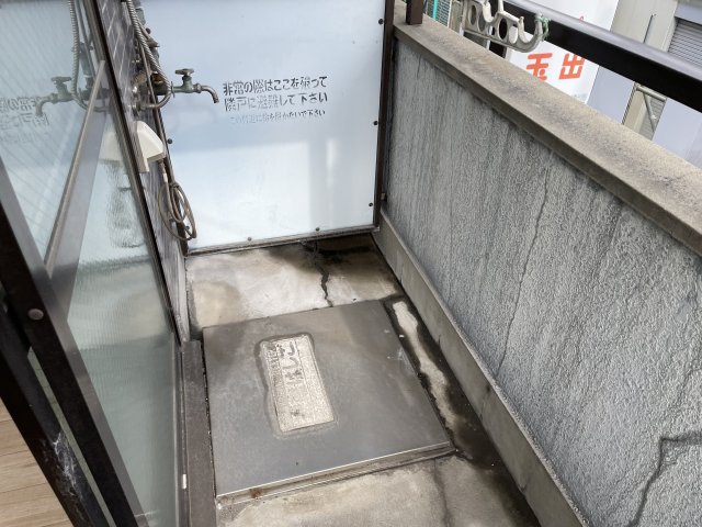 地下鉄四つ橋線 花園町駅 徒歩3分 7階建 築33年の内装写真