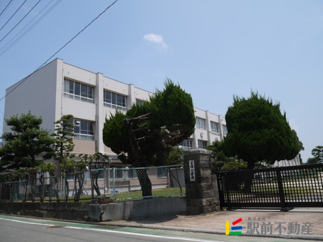 小学校　宮ノ陣小学校（小学校）まで1900m