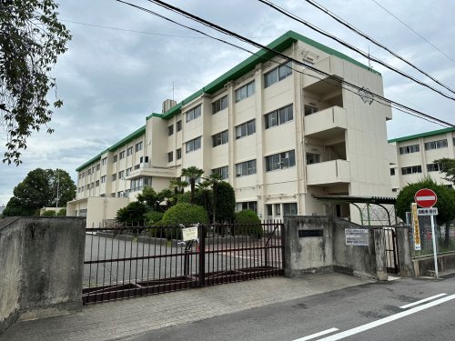 【サンハイツ柏原の小学校】