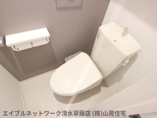 トイレ　落ち着いたトイレです