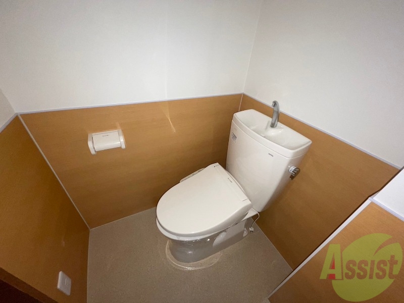 トイレ　こちらはトイレになります。ウォシュレット付きです。