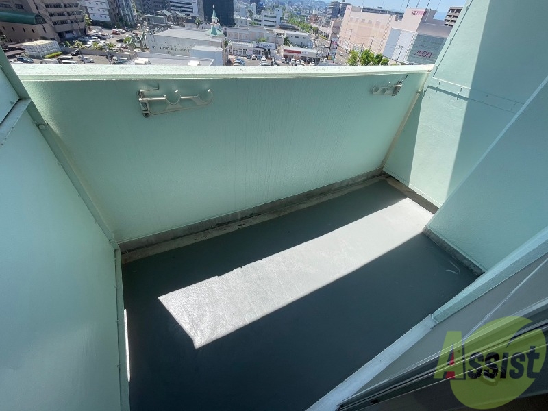 バルコニー　こちらはバルコニーになります。日当たり良好です。