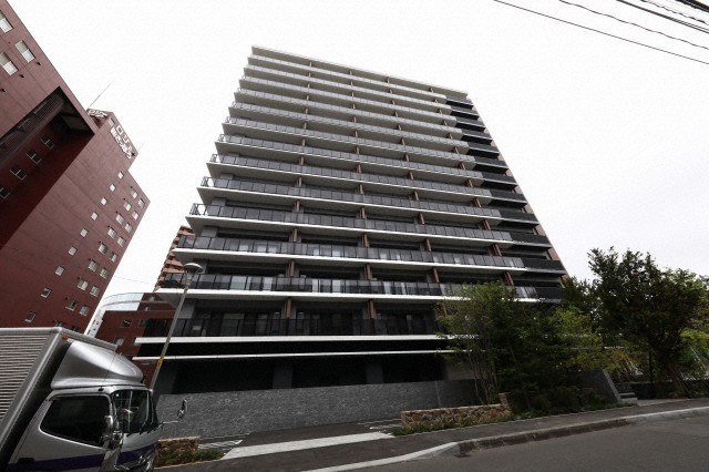 クリオレジダンス新札幌駅前の建物外観