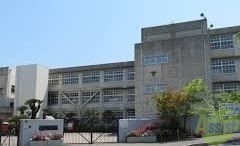 【西宮市樋之池町のマンションの小学校】