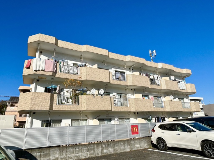 グレースマンション越野の外観