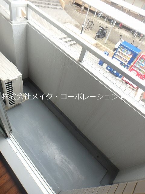 【福岡市城南区長尾のマンションのバルコニー】