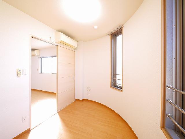 その他部屋・スペース　明るい洋室です